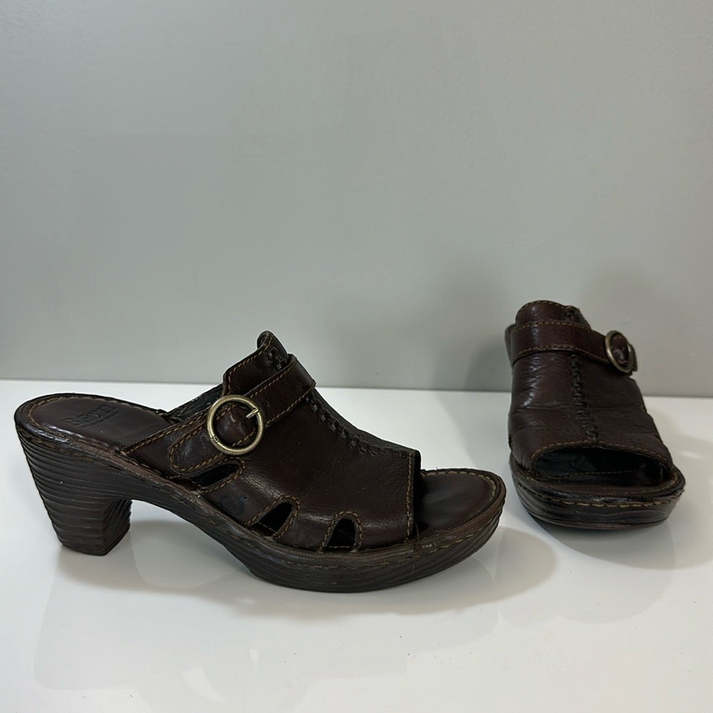 Born Brown Leather Heeled OpenToe Cutout Platform Mules Clogs 7